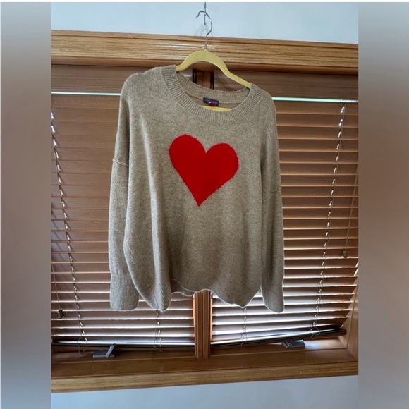 Vince Camuto Sweater with Heart ♥️ - Picture 2 of 5
